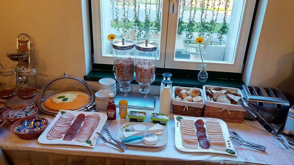 Fidelitas Hotel Sfântu-Gheorghe Eksteriør bilde